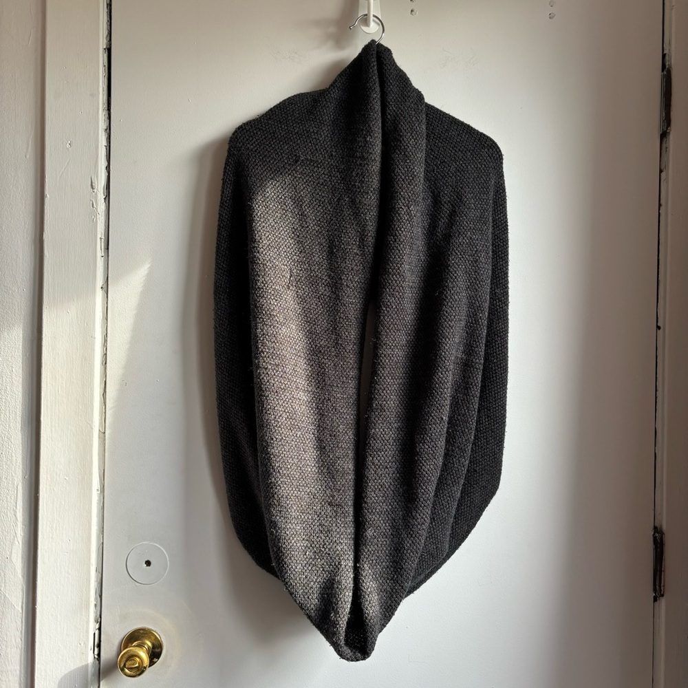 H&M knitted infinity scarf